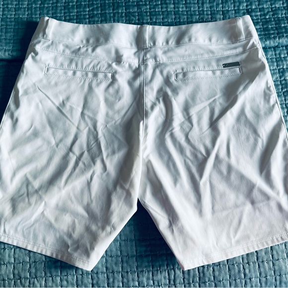 Adidas solid white short - Picture 6 of 7